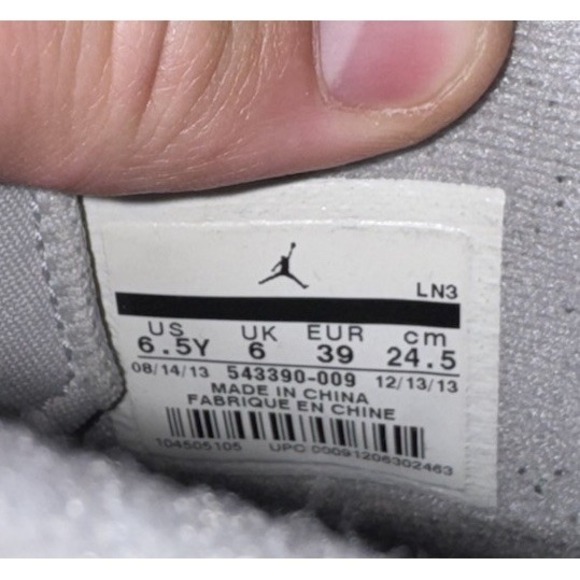 Jordan 6 Retro Valentines Day Shoes Girls Size 6.5Y Silver Pink High Top Sneaker - Picture 2 of 7